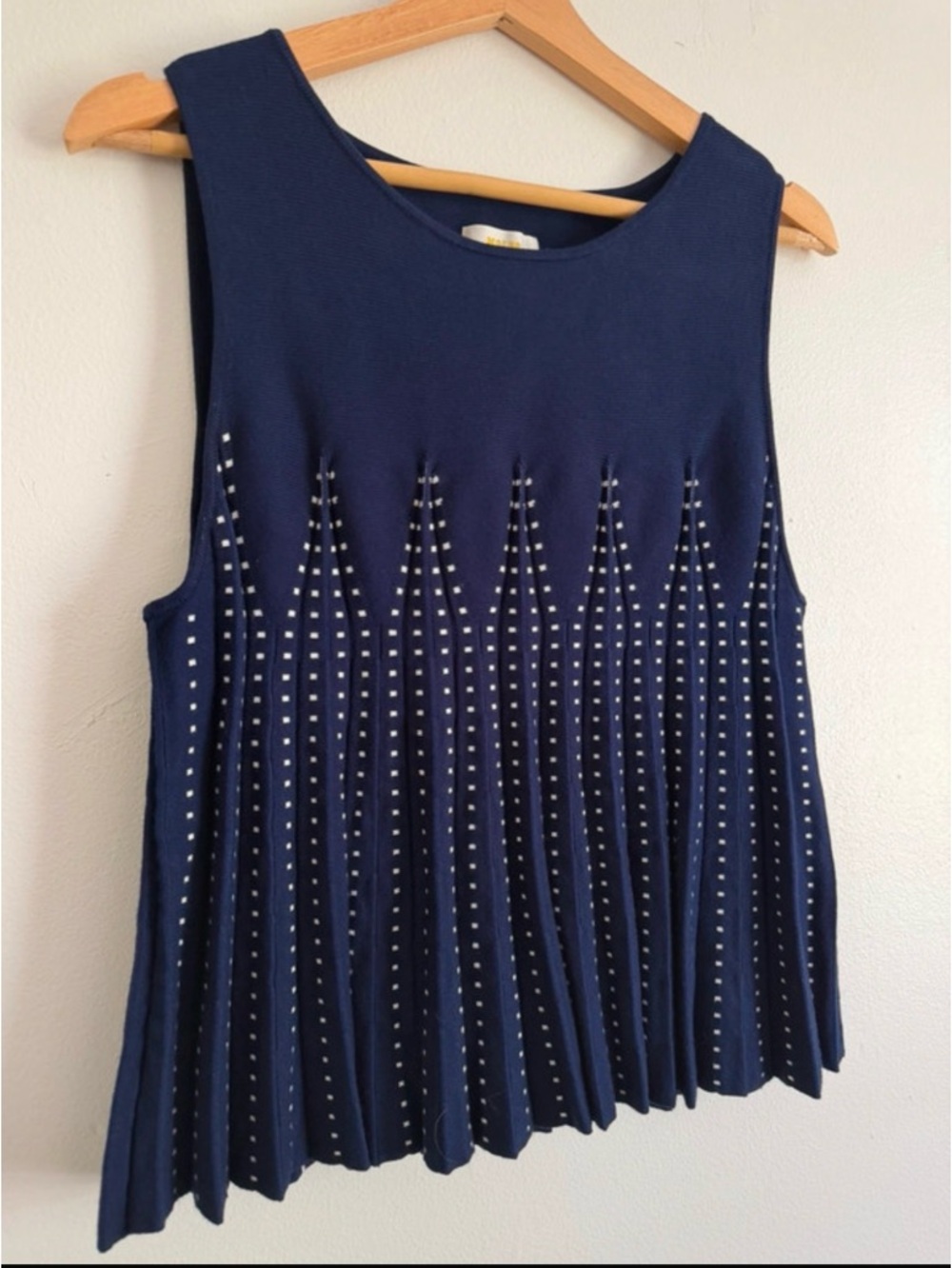 Anthropologie Maeve Structured Swing Sweater Tank, color navy, size large.